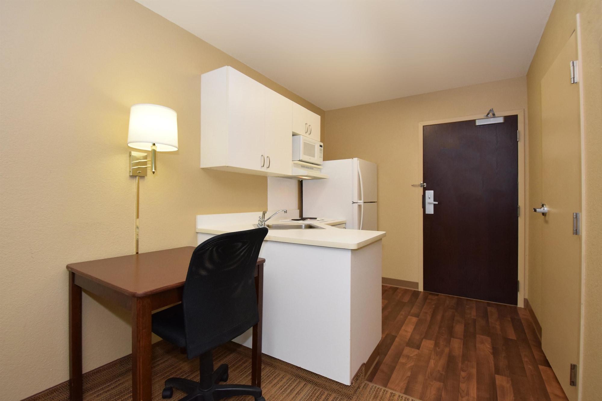 Extended Stay America Suites - Rockford - I-90 Bagian luar foto