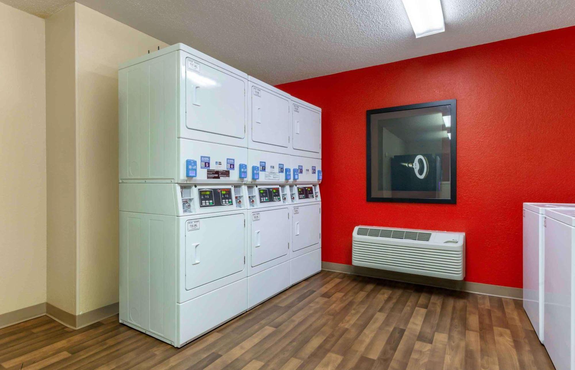 Extended Stay America Suites - Rockford - I-90 Bagian luar foto