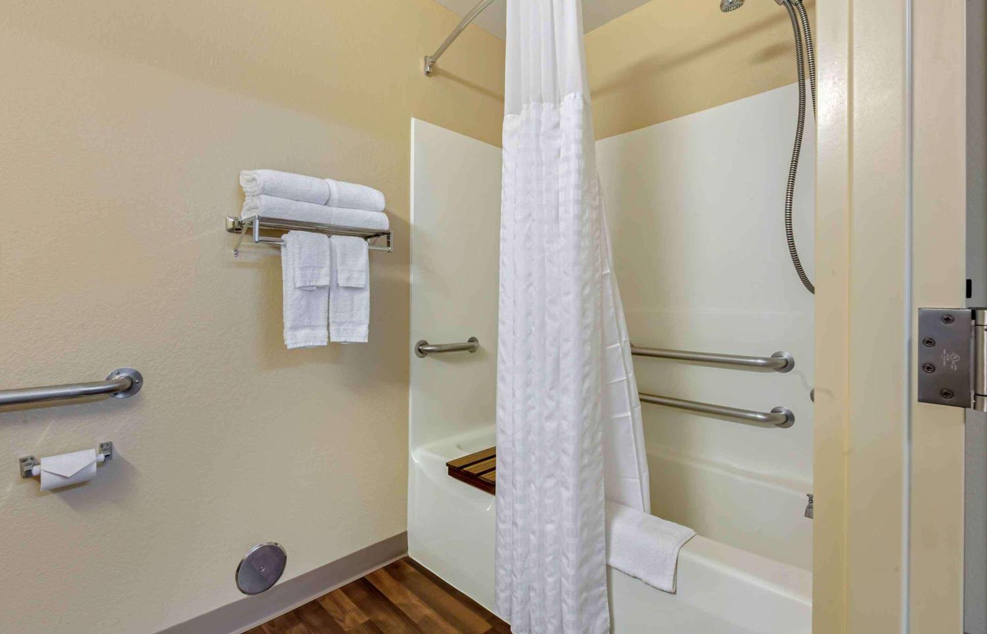 Extended Stay America Suites - Rockford - I-90 Bagian luar foto